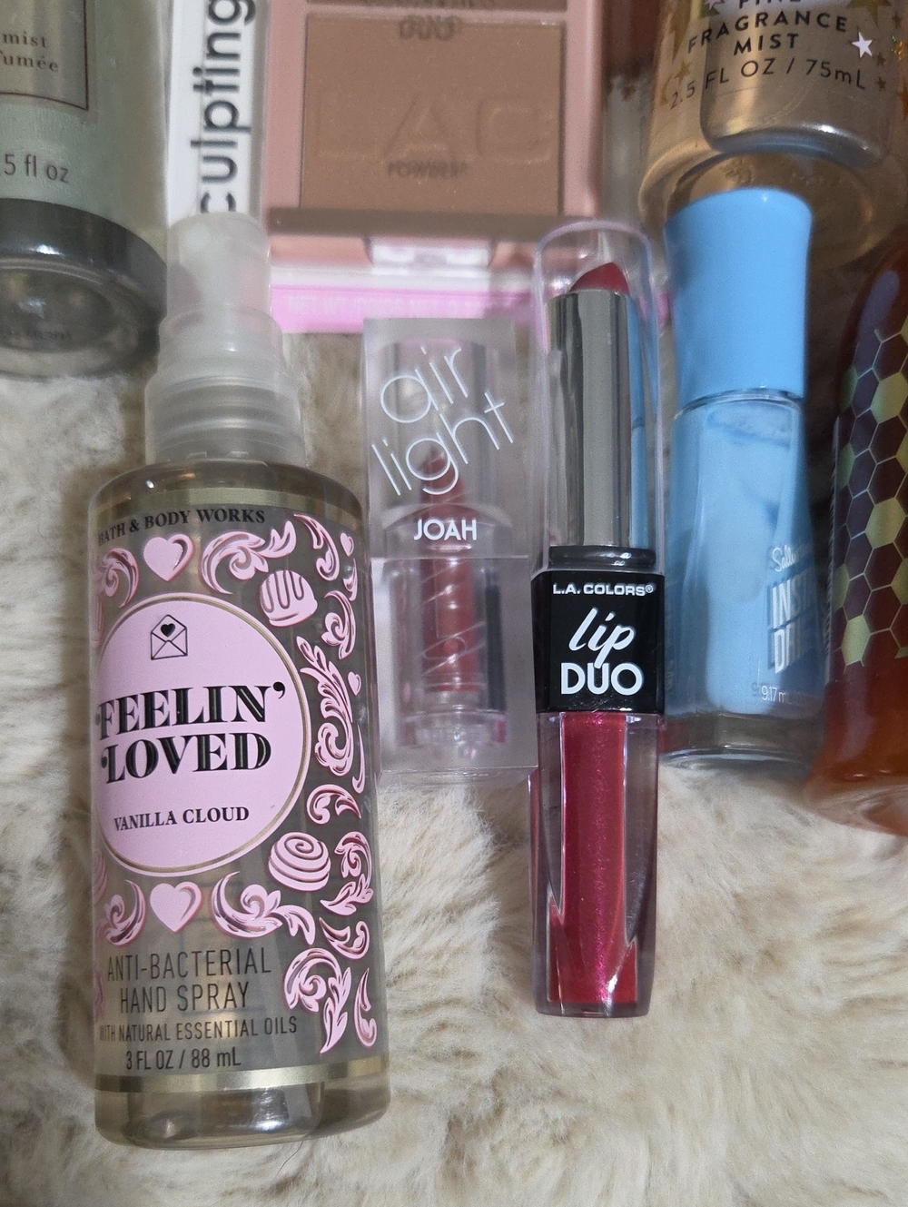 Makeup Bundle - Picture 4 of 7
